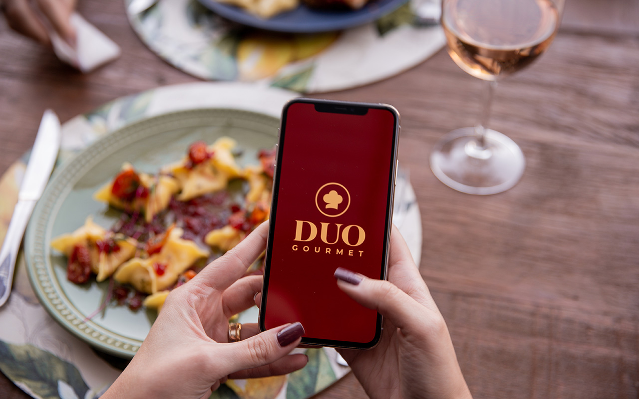 Presente em todas as regiões do país, o app Duo Gourmet oferece benefícios exclusivos para seus assinantes, em restaurantes renomados