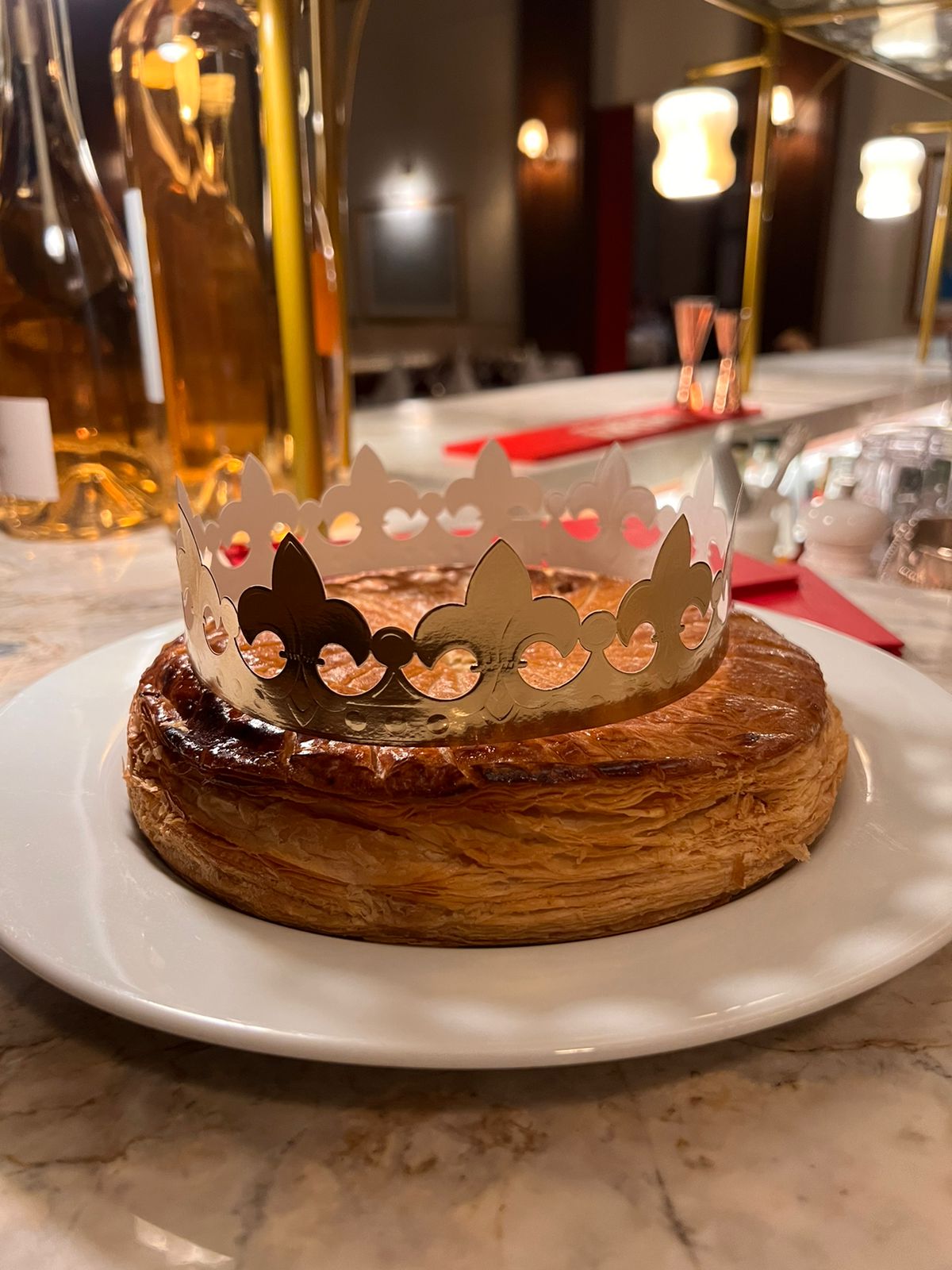 Ile de France convida clientes para celebrar o Dia de Reis Restaurante oferece a todos os clientes fatia da "Galette des Rois"
