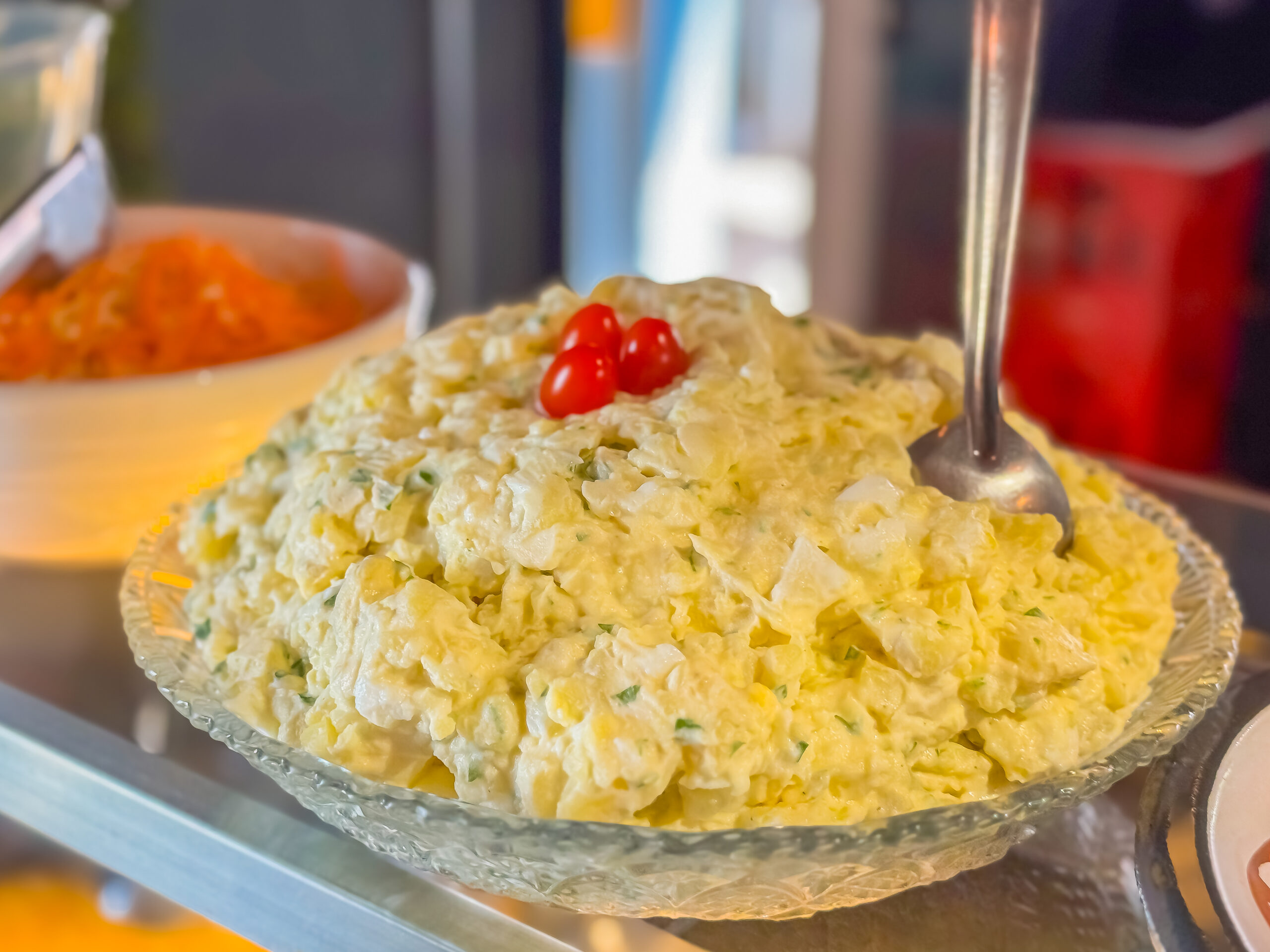 Já pensou em comida caseira com qualidade e preço justo? Se sim o GoFood é uma ótima opção. Conhecido por sua comfort food, o restaurante oferece uma tradicional feijoada