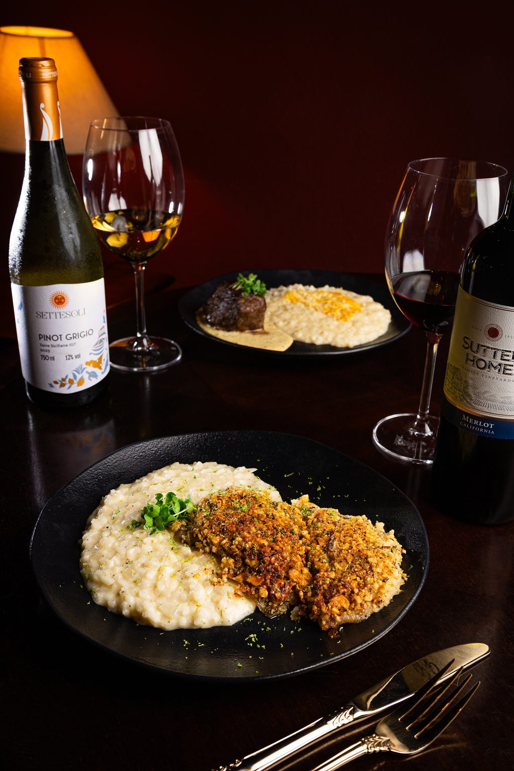 Cão Véio celebra o Dia dos Namorados com menu especial em três etapas O Cão Véio, gastropub comandado pelo chef Henrique Fogaça e pelo músico Badauí, preparou um menu especial para celebrar o Dia dos Namorados