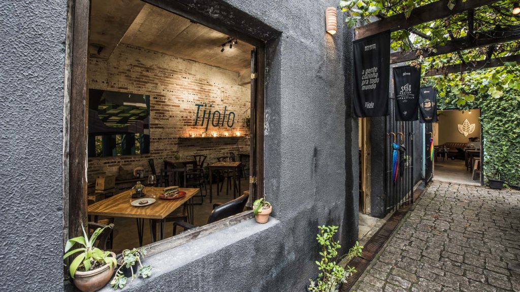 Juro que Danço: balada do meio-dia une música, bem-estar e impacto social em Curitiba