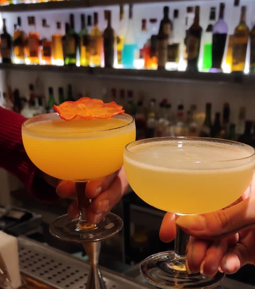 Saiu a lista dos cem melhores bares do Brasil, segundo a Revista Exame Casual, Sete deles são de Curitiba. Saiu a lista dos cem melhores bares do Brasil, segundo a Revista Exame Casual, Sete deles são de Curitiba.