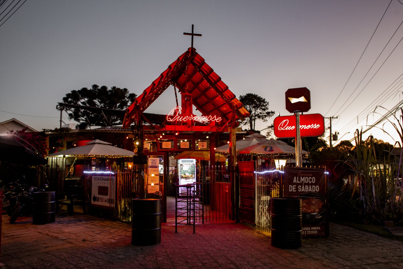 Bar Quermesse oferece buffet gratuito para os pais no almoço especial de Dia dos Pais