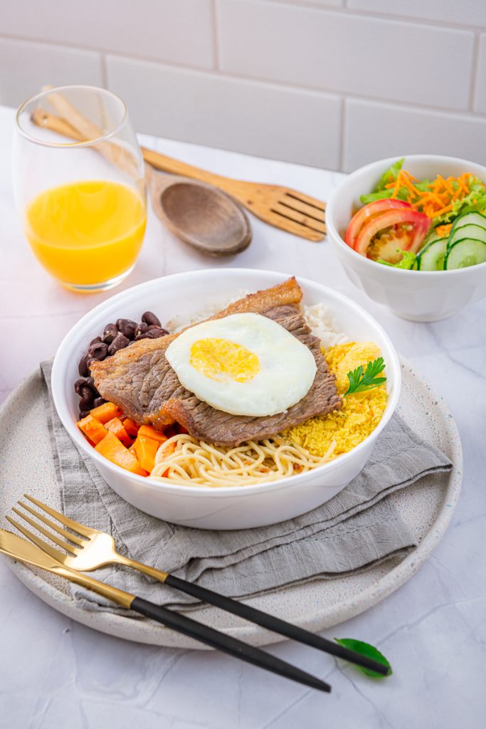 Curitibana Mr. Piggy Marmitaria ganha prêmio de melhor delivery do Sul do Brasil