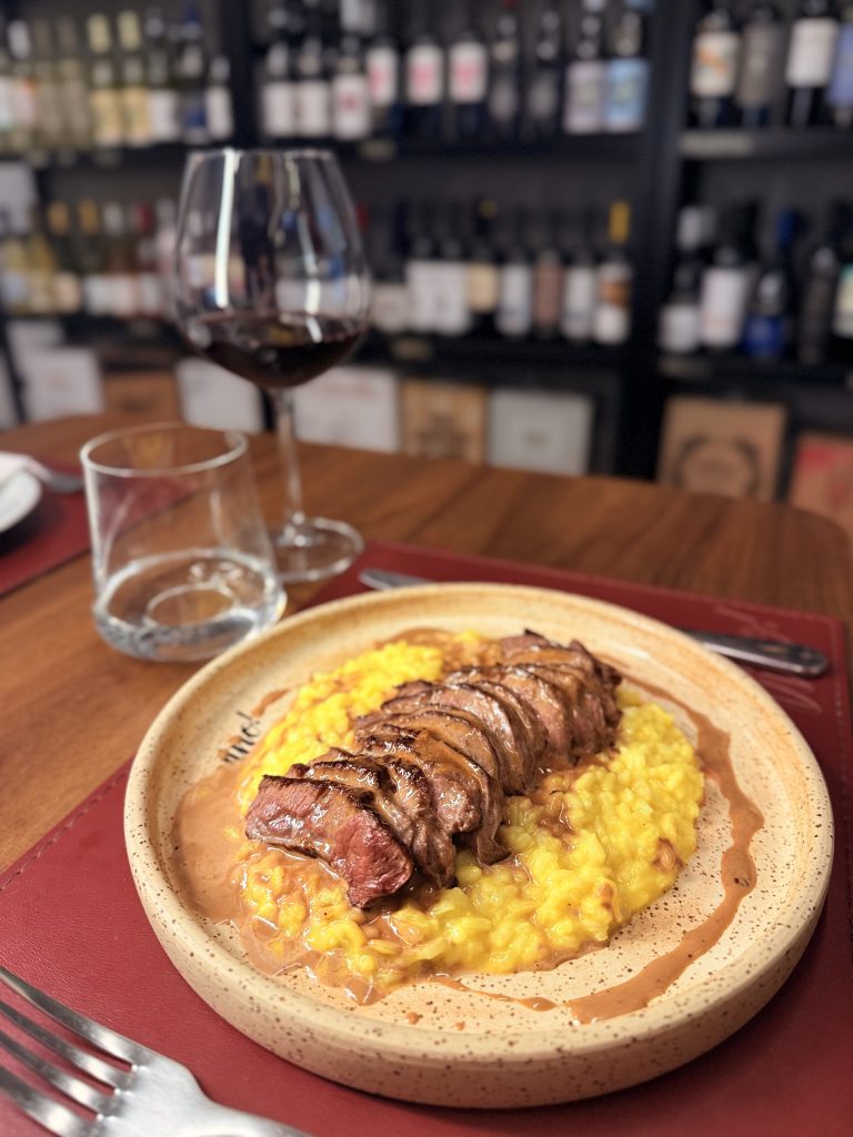 Vino! celebra Dia dos Pais com prato especial e bons vinhos