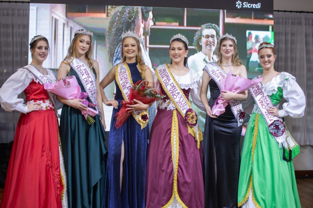 A 18ª Festa do Vinho e Mostra de Folclore terá apresentação de Paula Fernandes e outras atrações musicais