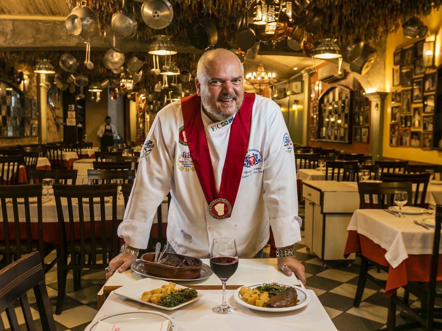 Feriadão movimenta Curitiba e região com shows e opções gastronômicas