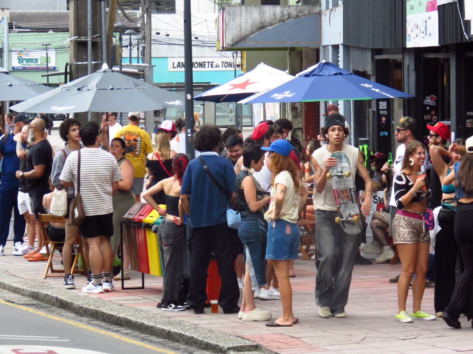 Festival Ocupa Riachuelo transforma o centro de Curitiba em palco de arte e resistência