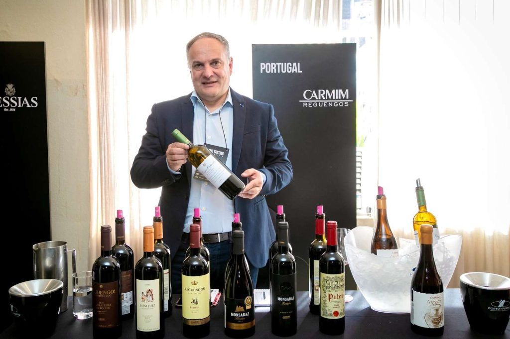 Vino Nobile realiza evento de jantar com vinhos portugueses Carmim