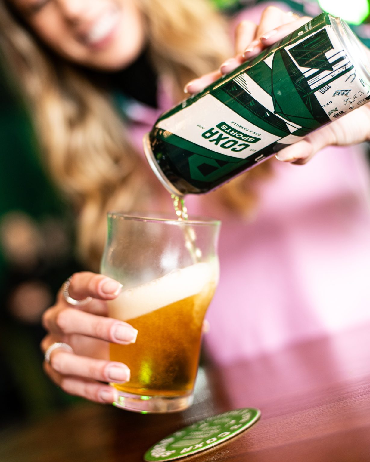 Coxa Sports Bar lança cervejas artesanais em parceria com Frohenfeld e Ignorus Coxa Sports Bar lança cervejas artesanais em parceria com Frohenfeld e Ignorus