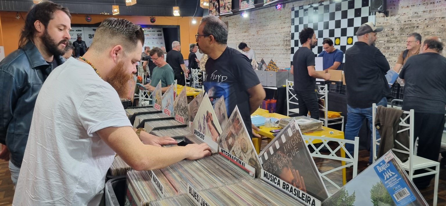 CWB Vinil Project confirma nova edição após sucesso da feira no Jeep Clube CWB Vinil Project confirma nova edição após sucesso da feira no Jeep Clube