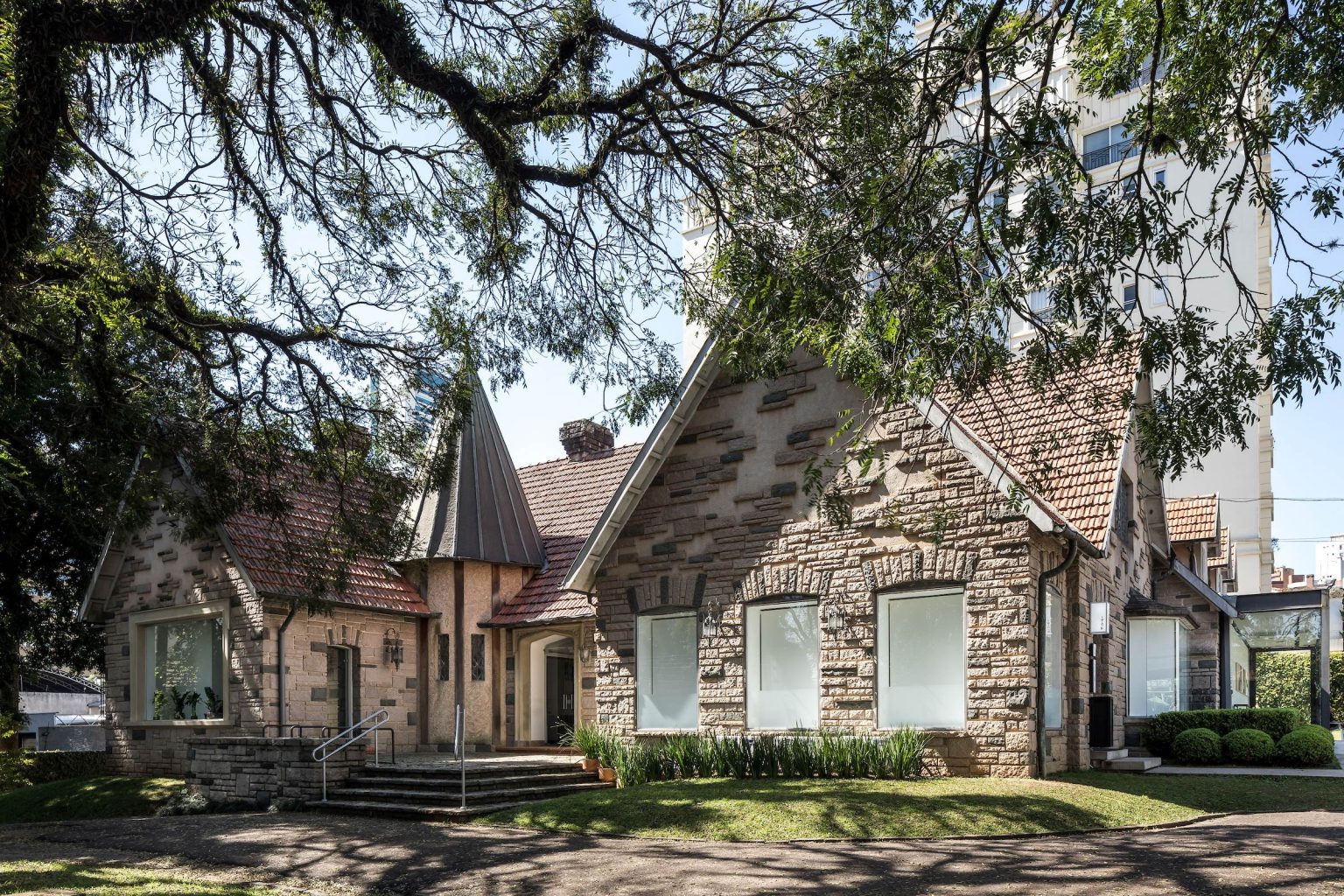 Território Criativo reúne oficinas, debates e intervenções artísticas em Curitiba