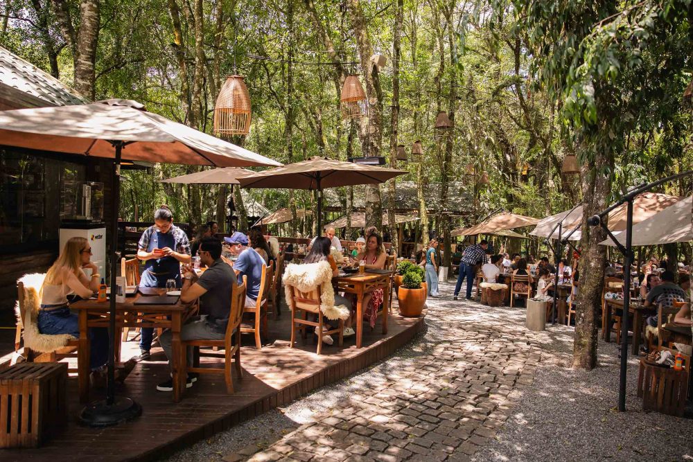 Tim-tim, verão: Maria Eugênia lança nova carta com drinks