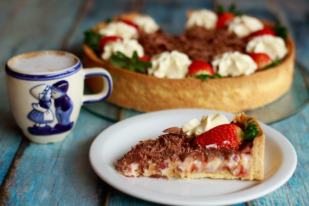 Carambeí, nos Campos Gerais, tem agora um motivo a mais para ostentar o título de “Cidade das Tortas”. O Instituto Nacional de Propriedade Industrial (INPI) concedeu oficialmente, nesta quarta-feira (21), o reconhecimento de Indicação Geográfica (IG),