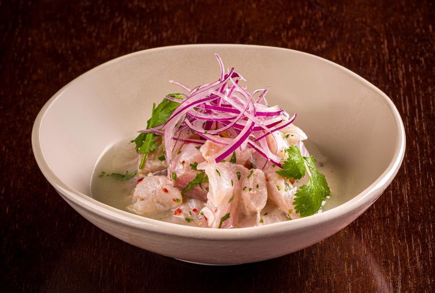 Verão no Jun Sakamoto Casual