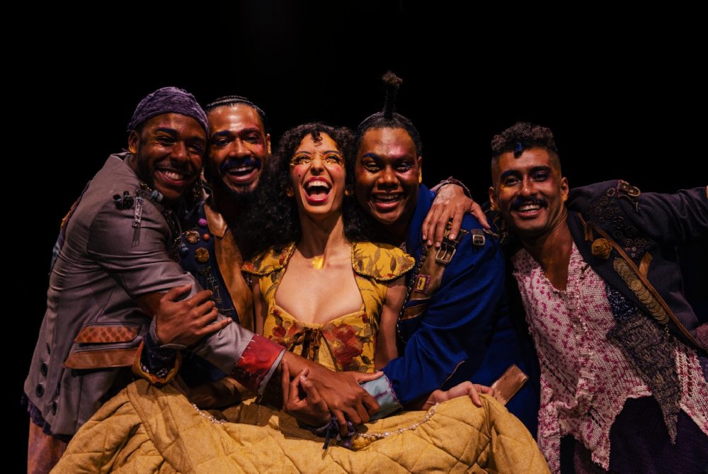 #festivaldecuritiba #festcuritiba #fringe #risorama #mishmash #gastronomix #interlocuções #mostrasurda #temporadademusicais Sugestão de Tags – festival, curitiba, festival de curitiba, mostra, teatro, mishmash, guritiba, risorama, stand-up, artes cênicas, artes, circo, dança, música, cultura, show, atrações