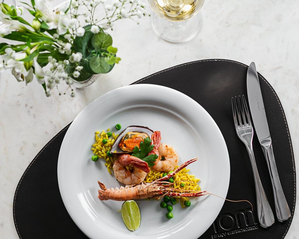 Para o Dia das Mães, o Tom Espaço Gastronômico, localizado no Bourbon Hotel & Suítes Curitiba, promove um almoço especial no domingo (10), com menu sofisticado.