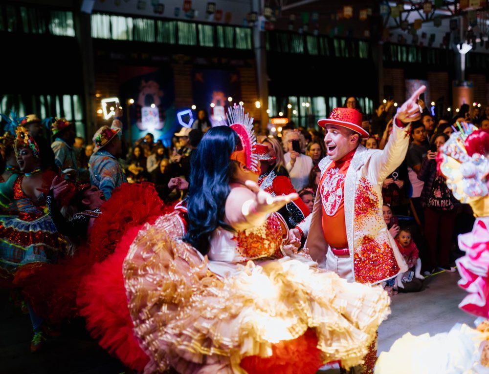 A maior festa junina de Curitiba já tem data marcada. Após uma estreia histórica o evento espera reunir 30 mil pessoas em 2026, o São João de Curitiba retorna no feriadão de Corpus Christi, entre os dias 04 e 07 de junho, no Parque Barigui