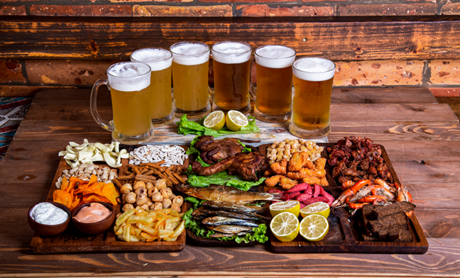 Os jogos do campeonato mundial de futebol se tornam, a cada quatro anos, uma excelente oportunidade para reunir amigos e familiares para torcerem juntos pela seleção brasileira. Nessas ocasiões, a cerveja e os petiscos são tradicionais
