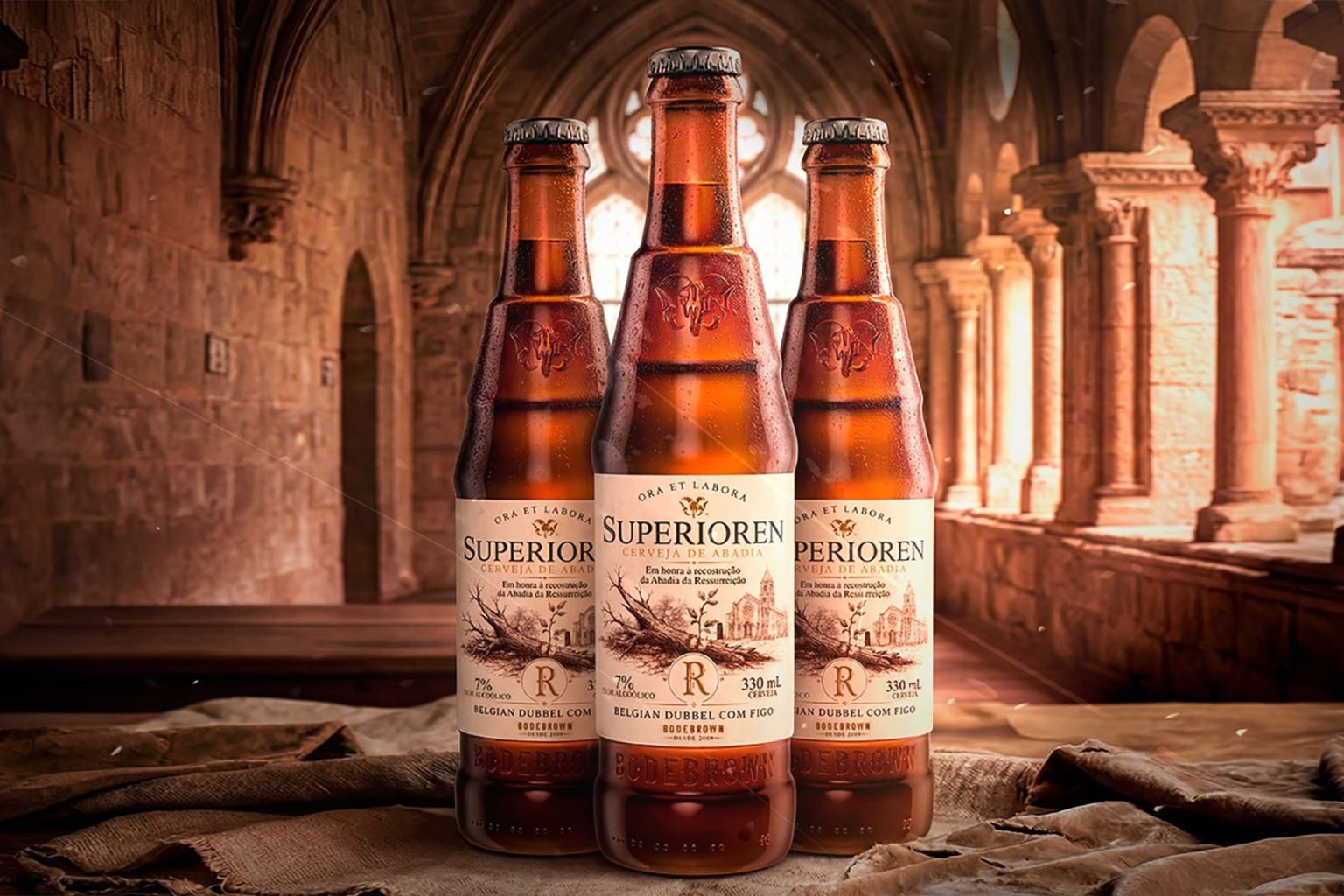A cervejaria Bodebrown promove neste sábado (4/7) um evento beneficente em prol da Abadia da Ressurreição, mosteiro de monges beneditinos localizado em Ponta Grossa que teve parte de sua estrutura destruída por um vendaval em maio. A programação inclui uma brassagem aberta ao público da cerveja Superioren, permitindo que os participantes acompanhem e vivenciem o processo de produção da bebida, com a participação dos monges e do CEO da Bodebrown, Samuel Cavalcanti.