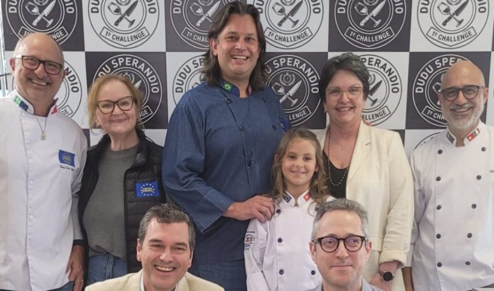 Dudu Sperandio cria ‘Challenge” que promove a integração entre chefs e sommeliers Competição interna promovida pelo Grupo Dudu Sperandio e produção da Milk Films teve programa piloto gravado no Centro Europeu e quadro de jurados composto por Celso Freire, Alcioni Dümes, Douglas Ferrari e Ozeias Oliveira