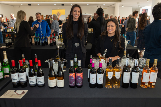 Confira a programação de gastronomia para o final de semana de 7 a 9 de agosto em Curitiba. Tem feira de vinhos, degustação de cafés e degustação de chas.......