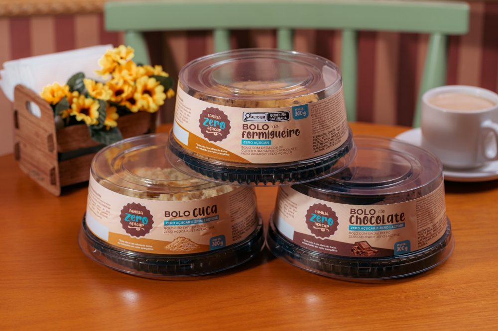 Família Pavê lança bolos caseiros Zero Açúcar e Zero Lactose Família Pavê lança bolos caseiros Zero Açúcar e Zero Lactose Marca paranaense reforça seu compromisso com a alimentação equilibrada ao ampliar a linha Família Zero Açúcar com novos produtos que unem saúde e muito sabor.