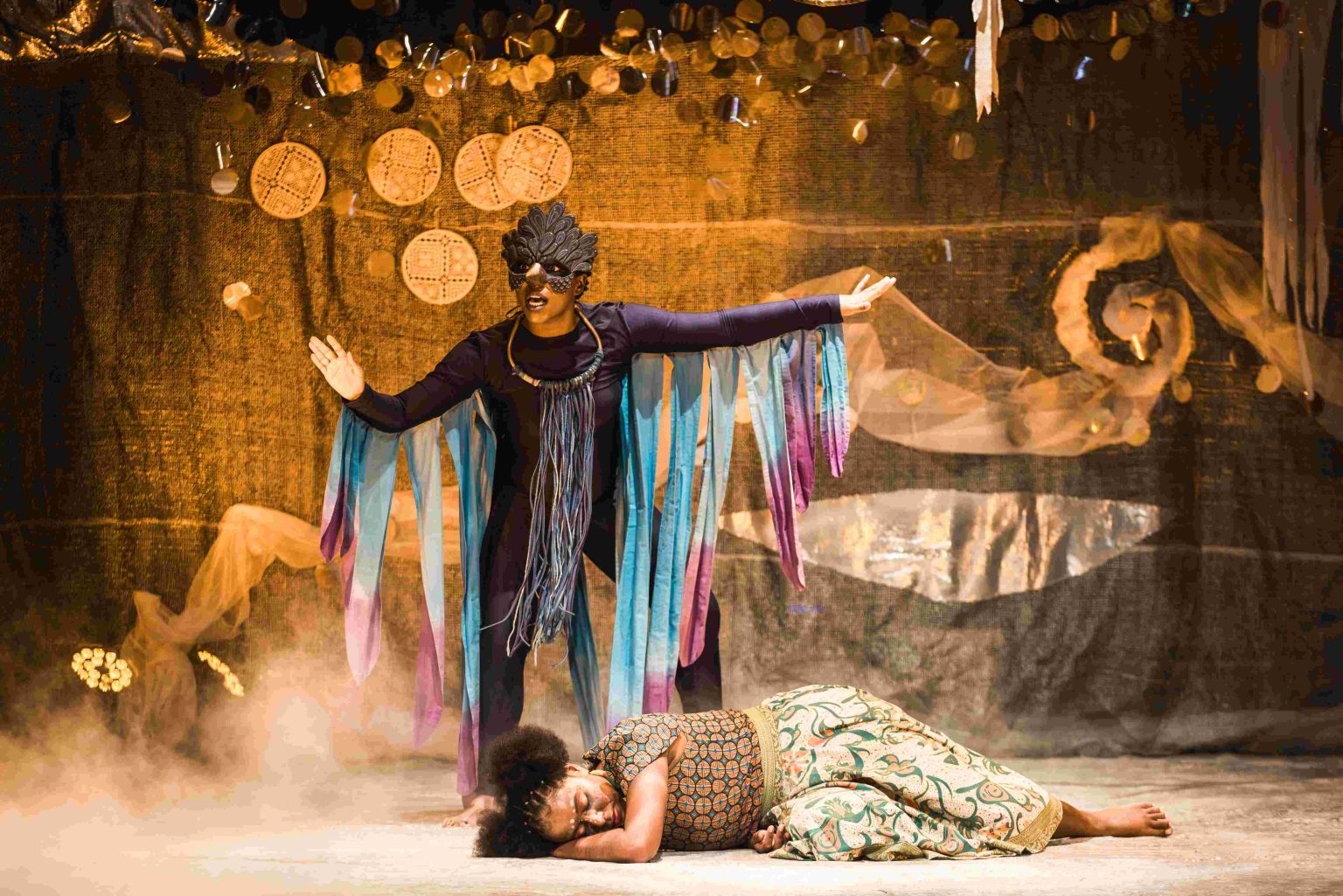 A CAIXA Cultural Curitiba recebe o musical Ombela – A Origem das Chuvas, que inicia sua turnê nacional na capital paranaense. As apresentações acontecem de quarta a domingo, entre os dias 8 e 19 de julho, sempre às 17h.