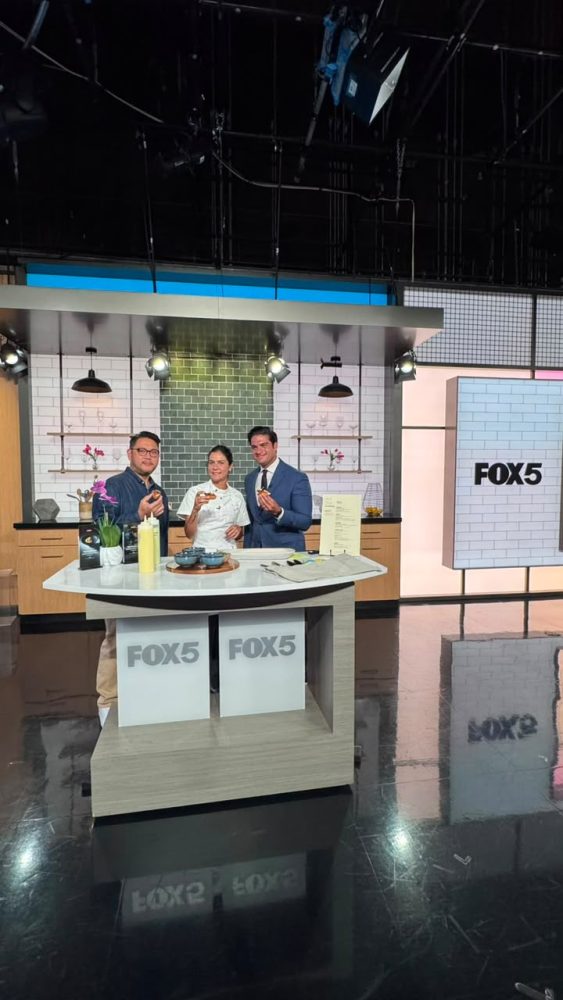 A chef curitibana Manu Buffara participou, nesta terça-feira (11), de um programa da FOX5, em Nova York, nos Estados Unidos, para apresentar ao público norte-americano sua colaboração gastronômica