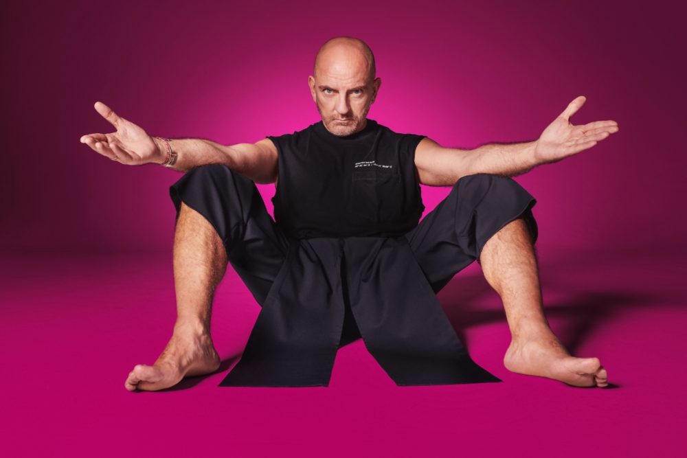Últimos ingressos: Sven Väth desembarca em Curitiba nesta sexta-feira para estreia da Frisson Sessions cone mundial da música eletrônica comanda long set no Cine Lido no dia 28 de agosto; apresentação inaugura nova label da Planeta Brasil e Seven Experience