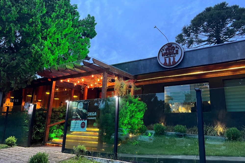 O Vino Nobile Restaurante & Adega, em Curitiba, promove nesta quinta-feira, 20 de agosto, a partir das 19h30, o jantar harmonizado "Uma Noite em Rioja", dedicado aos vinhos da região espanhola de Rioja