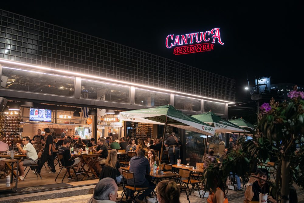 Grupo Canto transforma interesse dos sócios pelo churrasco em operações dedicadas à parrilla, com diferentes técnicas de fogo, cortes de raças britânicas e experiências que chegam também ao delivery