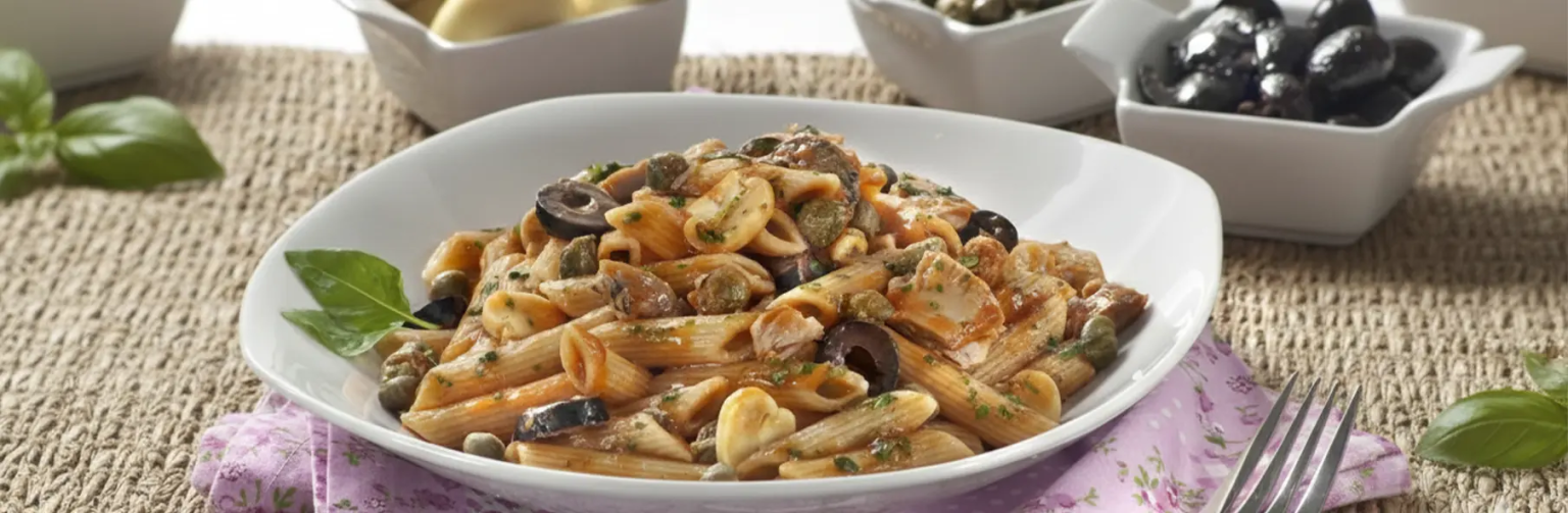 Dia Mundial do Macarrão: confira quatro receitas para explorar o gosto umami nas massas Celebrado em 25 de outubro, o Dia Mundial do Macarrão homenageia um dos pratos mais amados e versáteis da culinária mundial. Além de ser uma excelente fonte de carboidratos que fornecem energia para o dia a dia, as massas combinam perfeitamente com ingredientes ricos em umami, o quinto gosto básico do paladar humano.